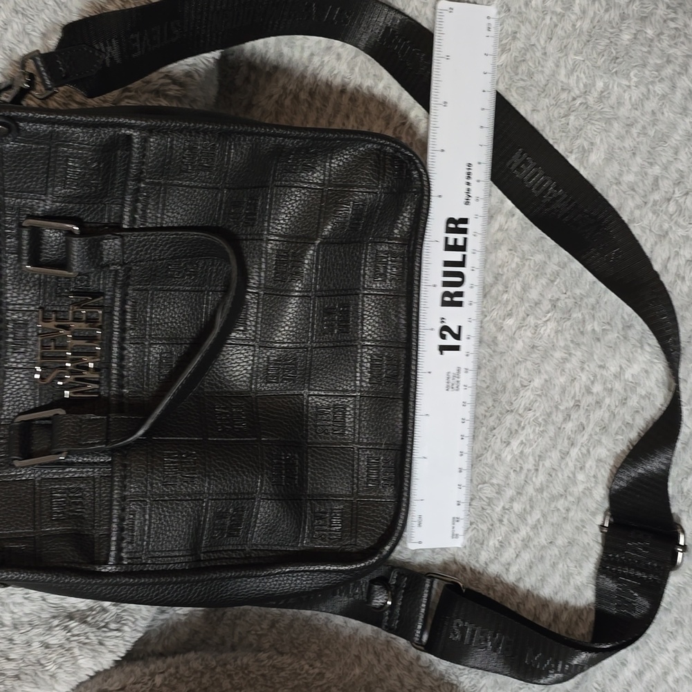 Steve Madden Crossbody - Picture 3 of 7